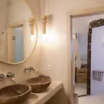 ホテル アペルト スイーツ 大人専用 サントリーニ