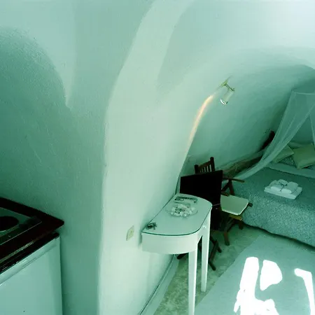 Aperto - Adults Only