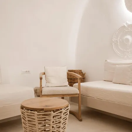 Aperto - Adults Only