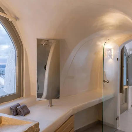Aperto - Adults Only Hotel Fira (Santorini)