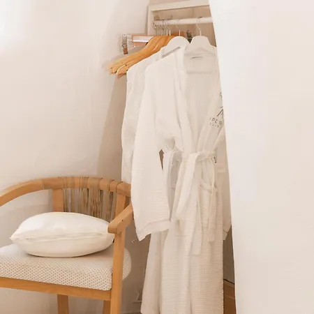 Aperto - Adults Only 3* Fira (Santorini)
