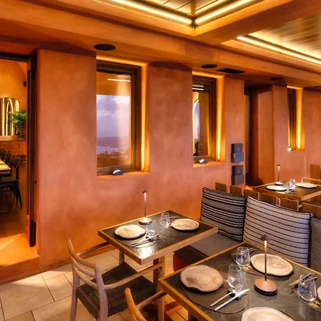Athina Aperto (adults Only) 3* Fira (Santorini)