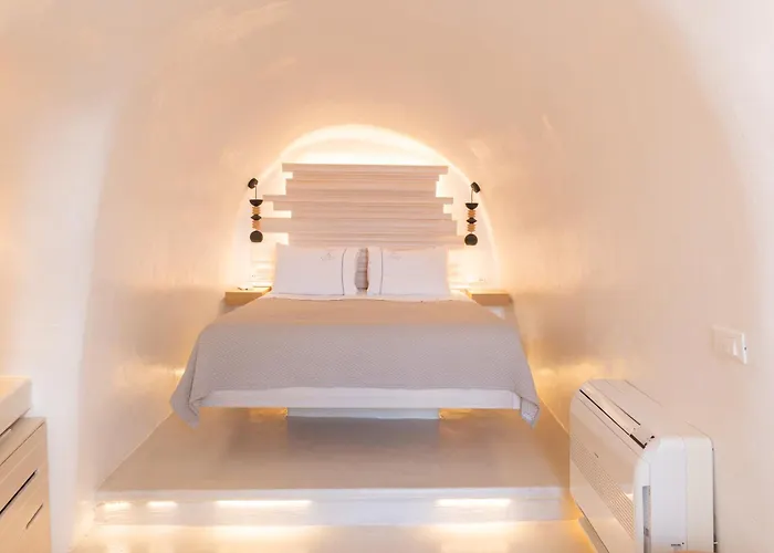 Aperto - Adults Only Hotel Fira (Santorini)