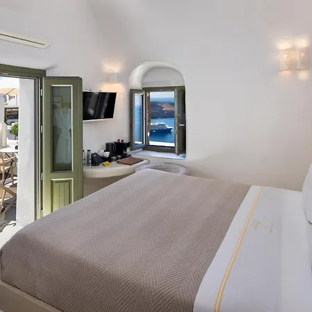 Athina Aperto (adults Only)