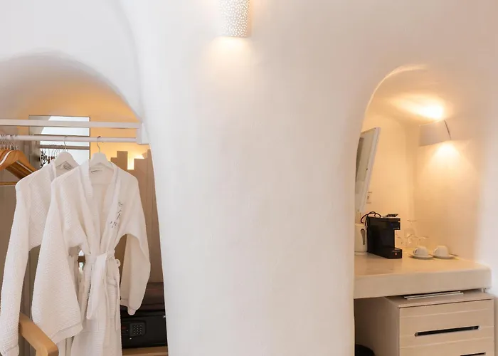 Hotel Athina Aperto (adults Only) 3*